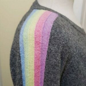 Mint Velvet Sweater / Gray Rainbow / Size 16